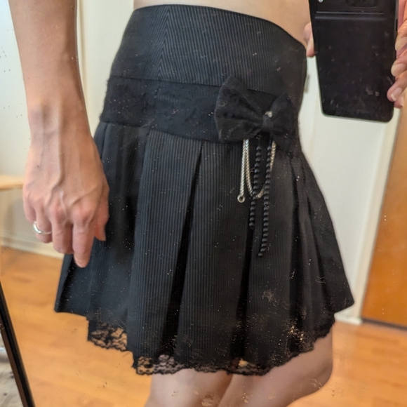 Black Skirt - Picture 2 of 5